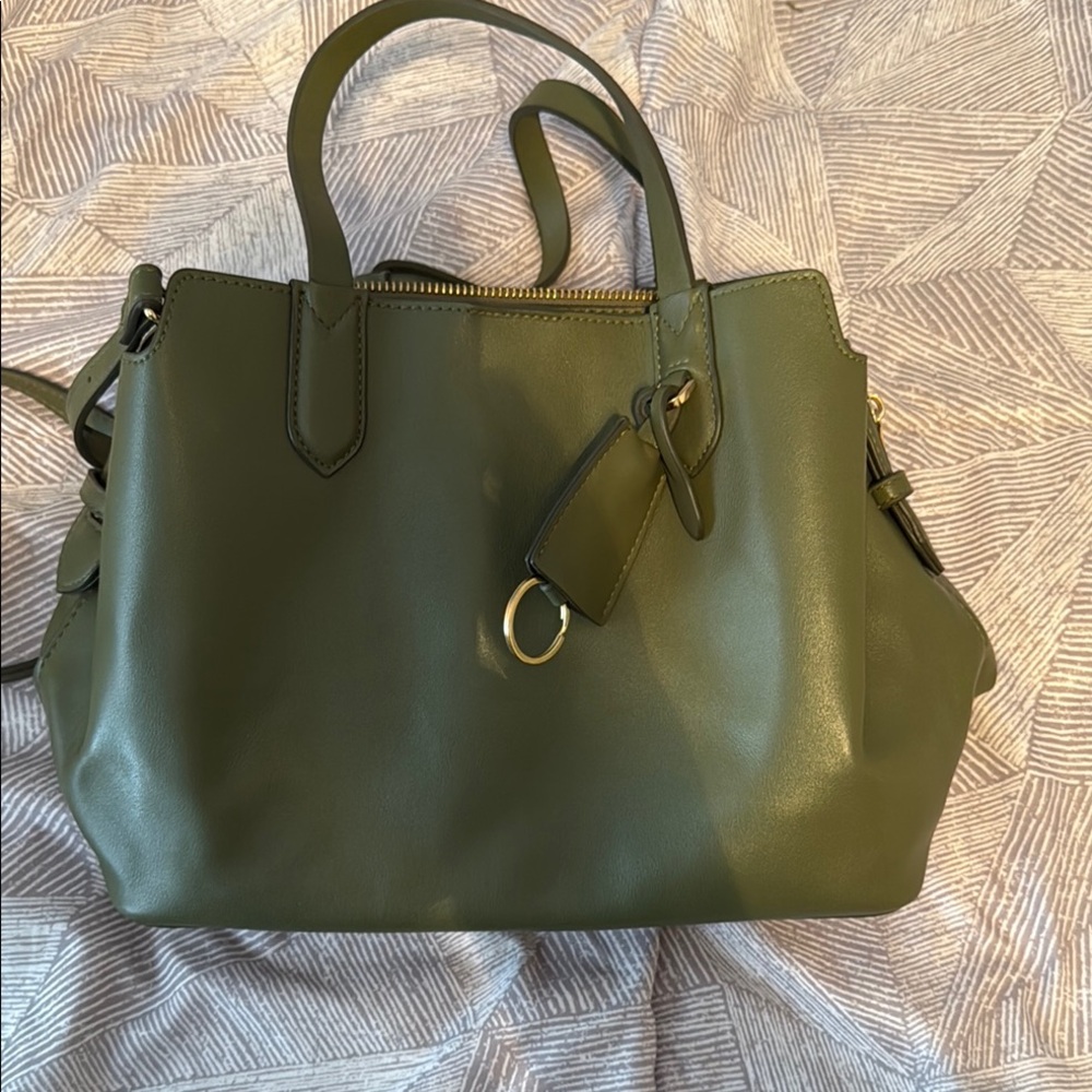 Elegant Green Leather Tote Bag